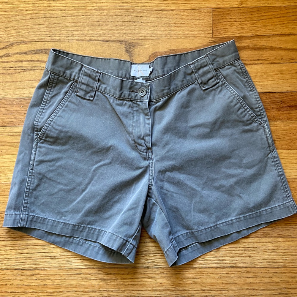 Calvin Klein Women’s Grey Khaki Shorts - Size 8